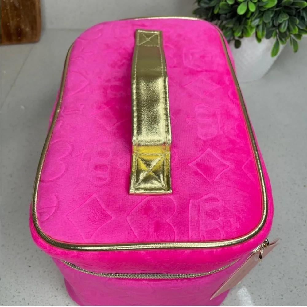 NEW Juicy Couture Hot Pink Velour Embossed Heart Crown Makeup Bag Train Case‎